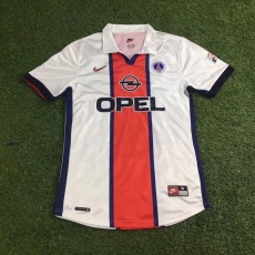 98-99 Paris away